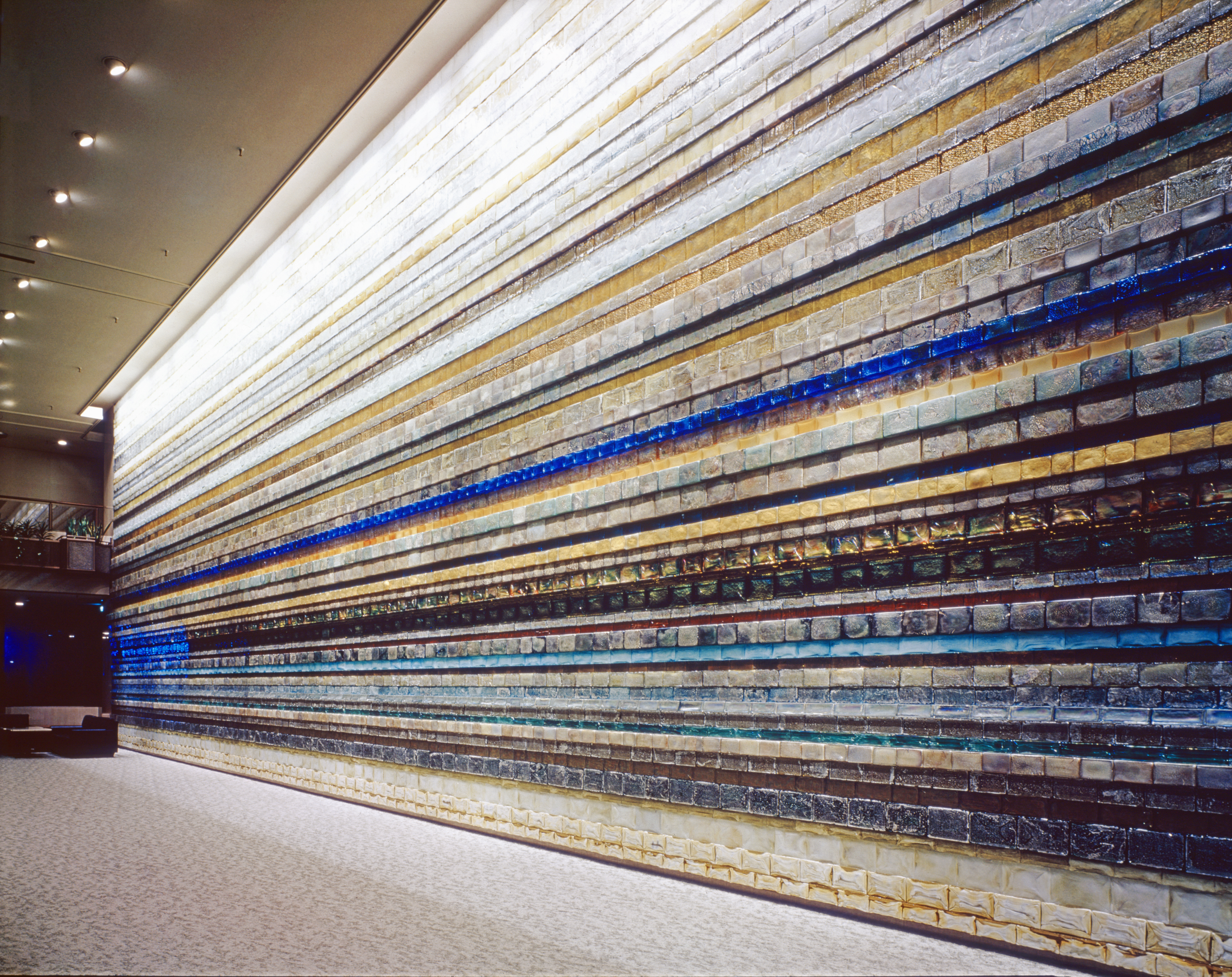 INAXライブミュージアム企画展 光を集め、色を放つ ―建築を彩る多田美波の造形― サムネイル画像