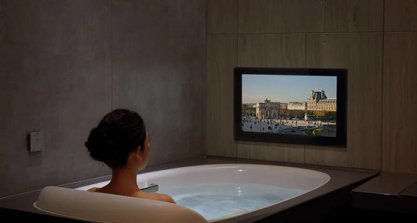 「スマホ入浴」、10代〜50代で「動画・映画視聴」が1位。 スマホ使用で”気づいたら長風呂”に、おすすめは「ぬる湯で半身浴＋肩湯」 サムネイル画像